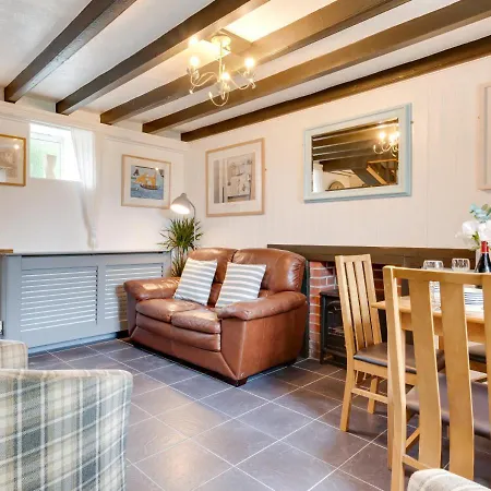 Mary-rose Holiday home *